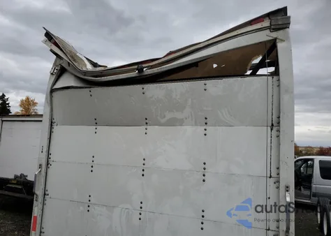 2002 Ford Econoline E550 Super Duty Cutaway Van z USA, uszkodzony, nr VIN 1FDAE55F32HB60373